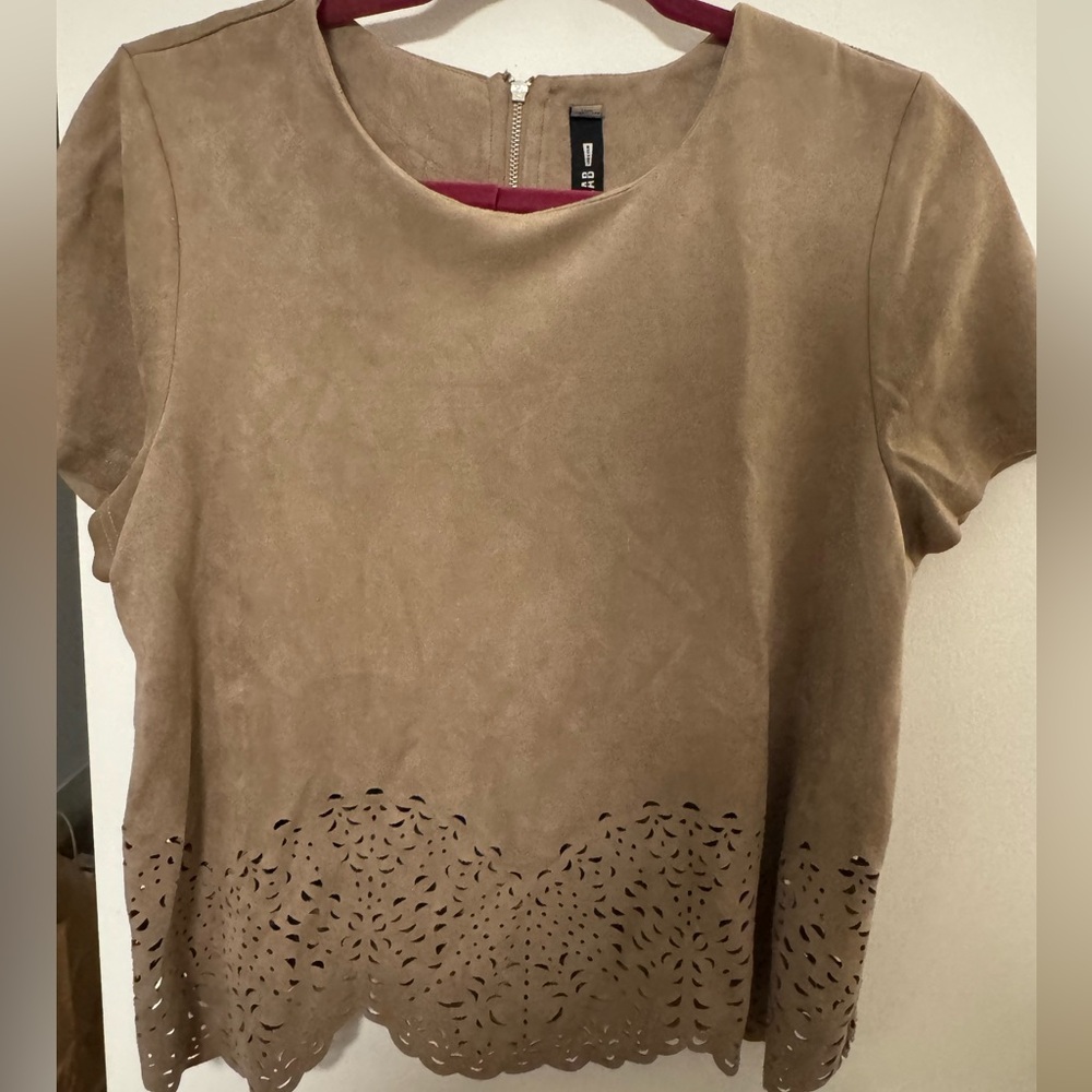 Design Lab Faux Suede Eyelet Detailed Top with Scalloped Bottom